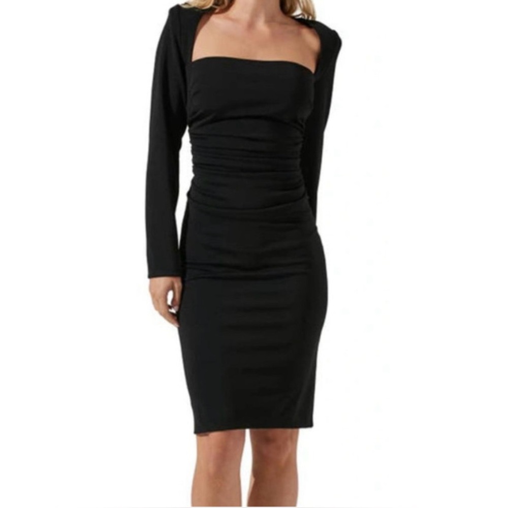 ASTR The Label Black Square Neck Ruched Mini Dress